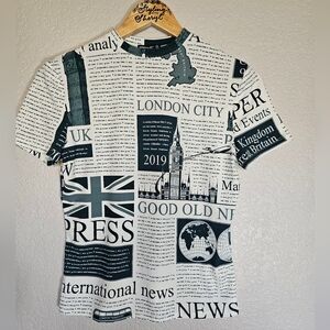 Newspaper Print London short sleeved shirt Womens Medium 2019